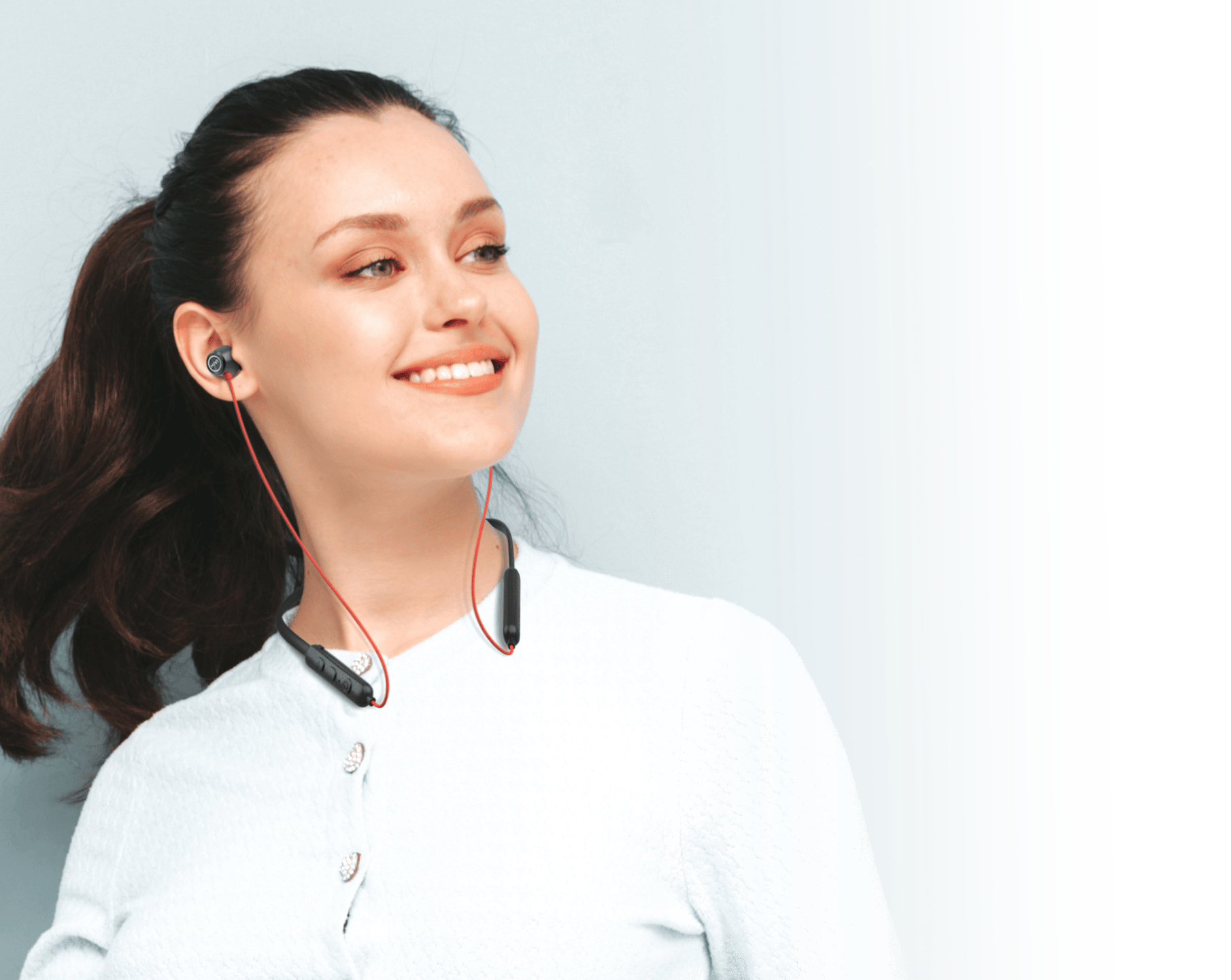 Best comfort and safety feature in Collar D 25